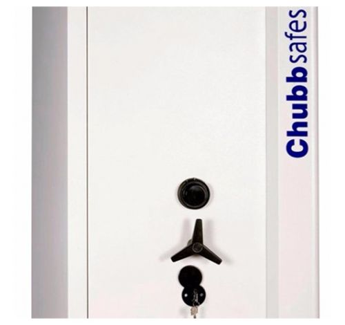 Chubbsafes Europa Grade III Size 3 combination lock safe interior